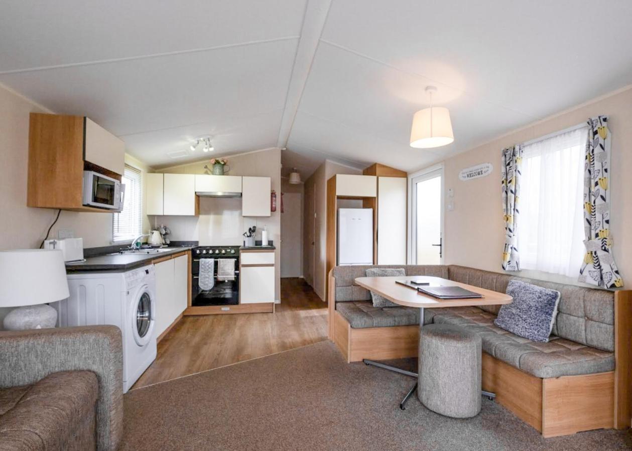 Docker Holiday Park Hotel Carnforth Eksteriør billede
