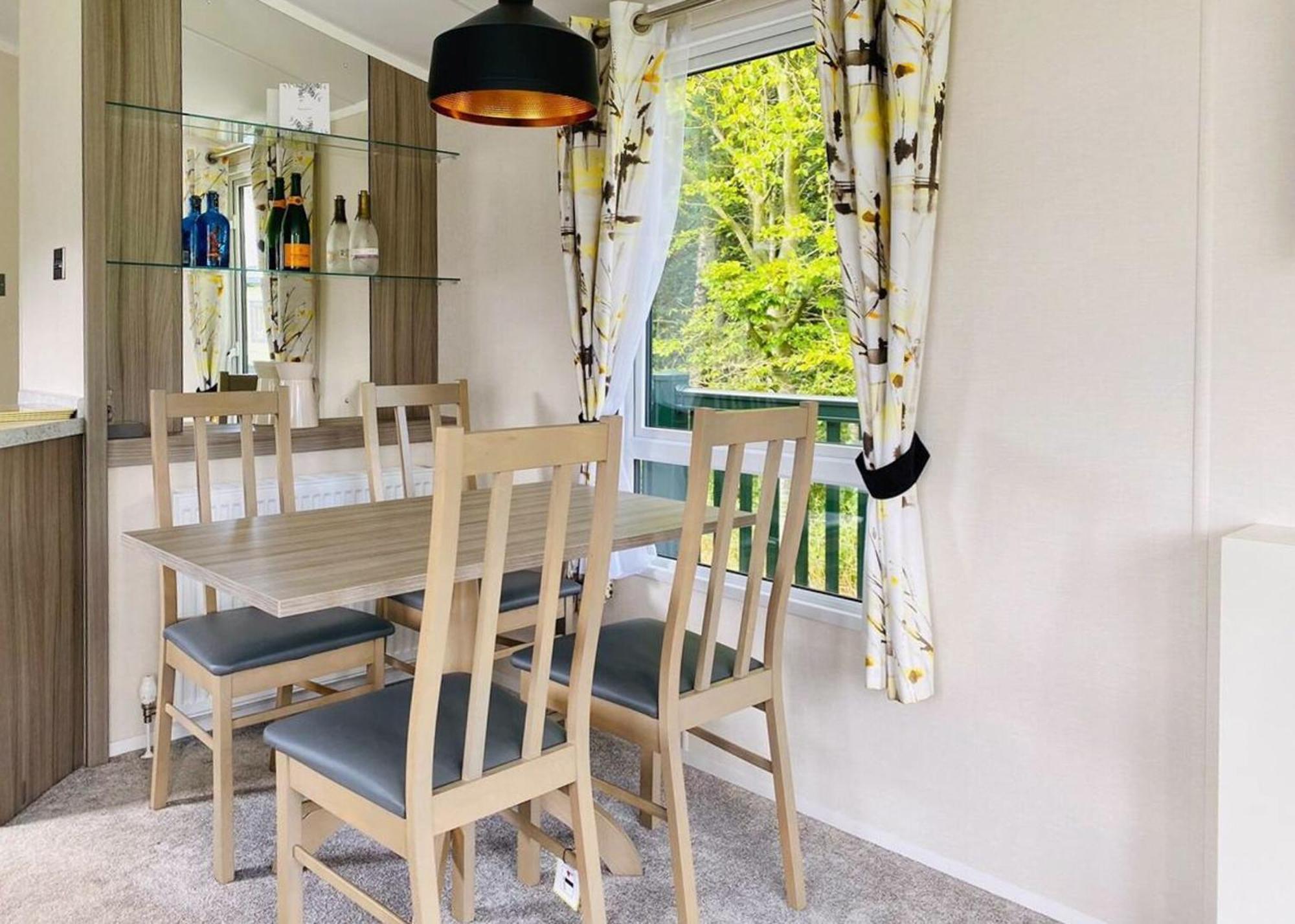 Docker Holiday Park Hotel Carnforth Eksteriør billede