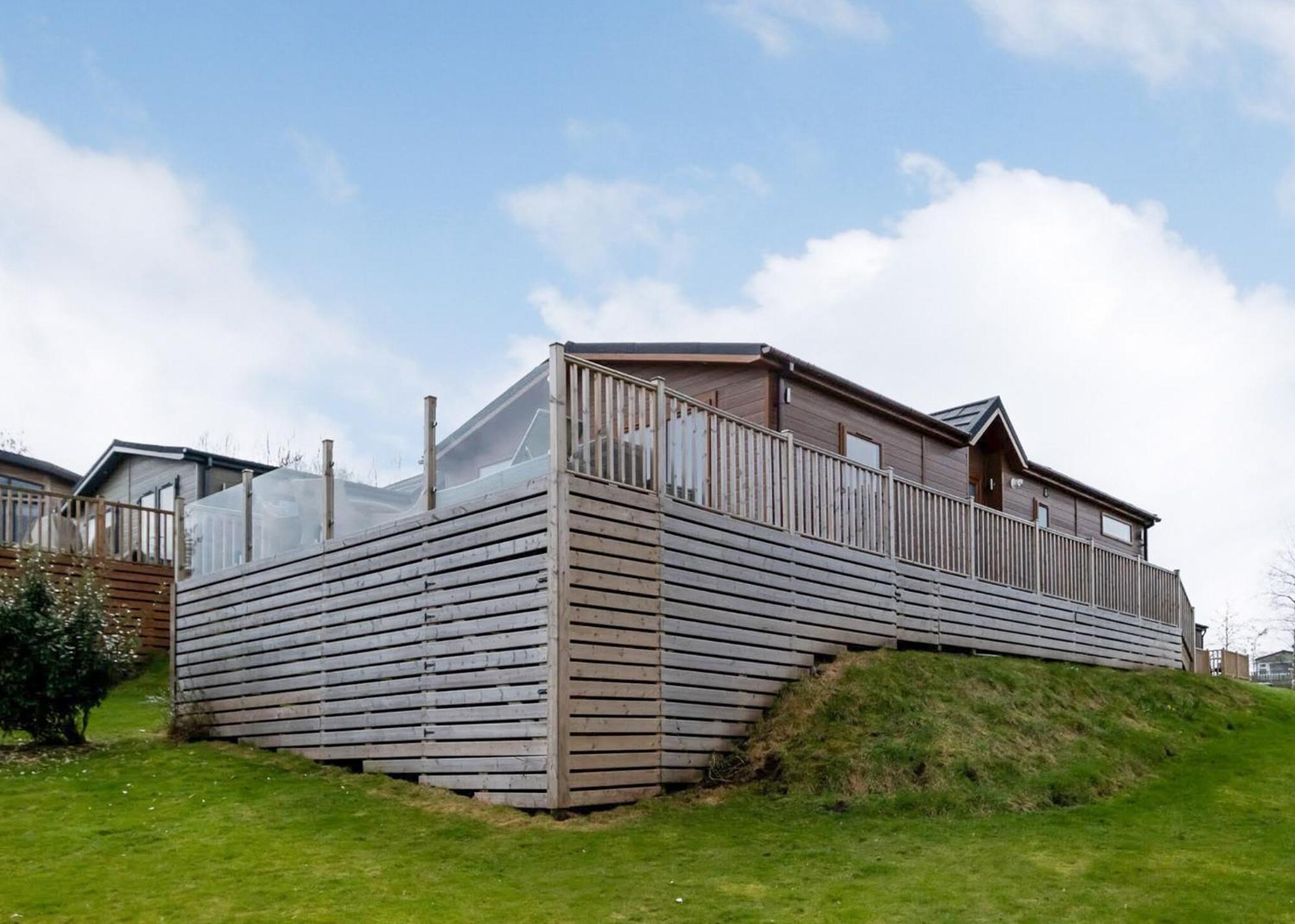Docker Holiday Park Hotel Carnforth Eksteriør billede